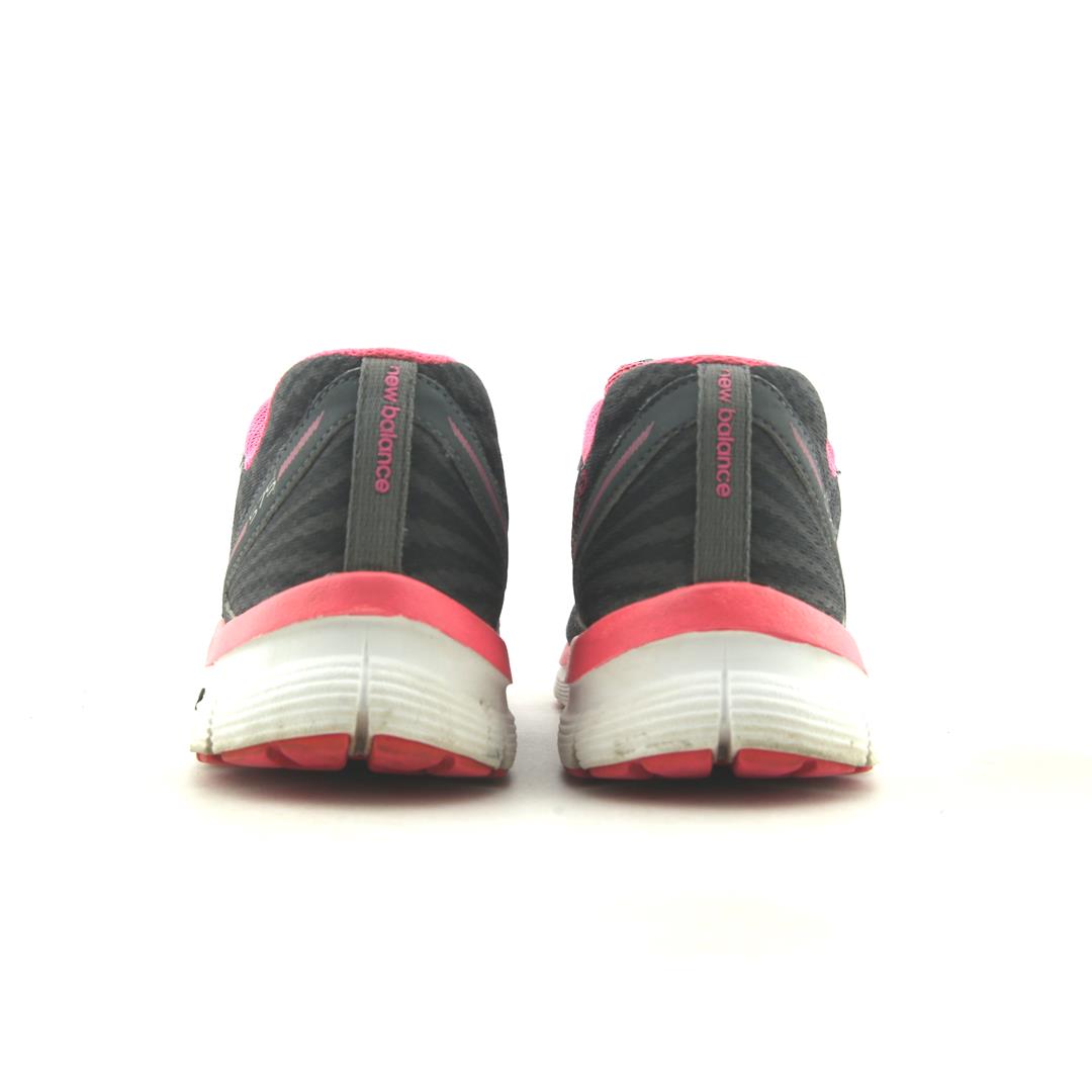 New Balance 575V1