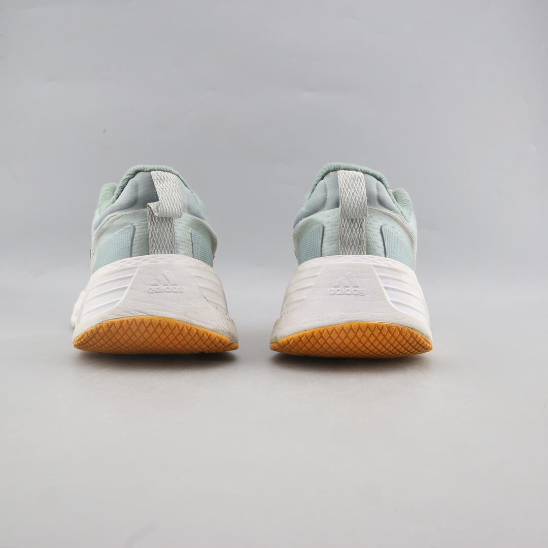 Adidas Questar