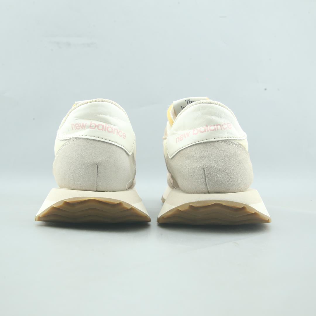 New Balance 237