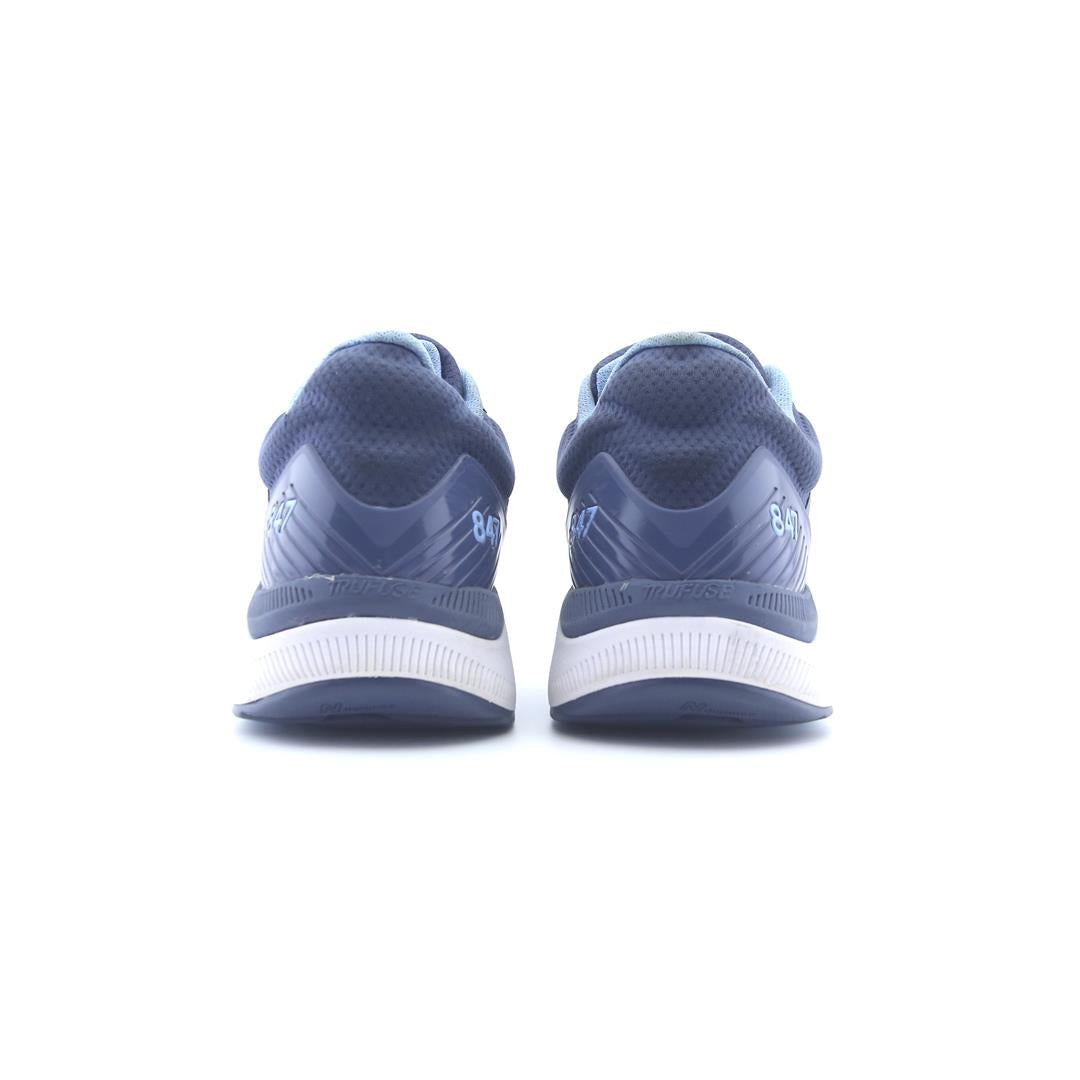 New Balance 847V4
