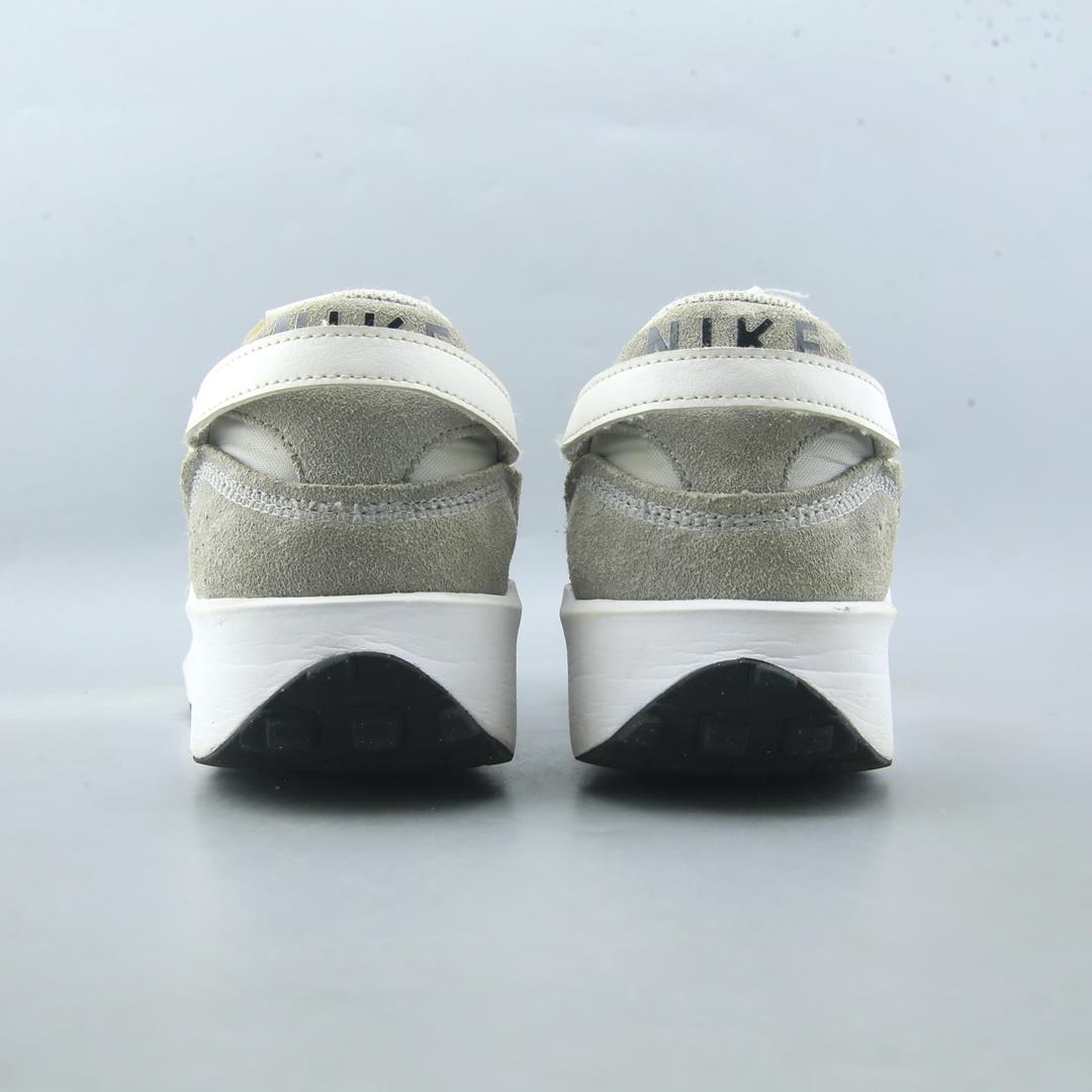 Nike Waffle Debut
