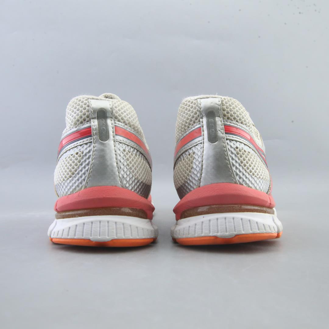 Asics Gel-Neo33 2