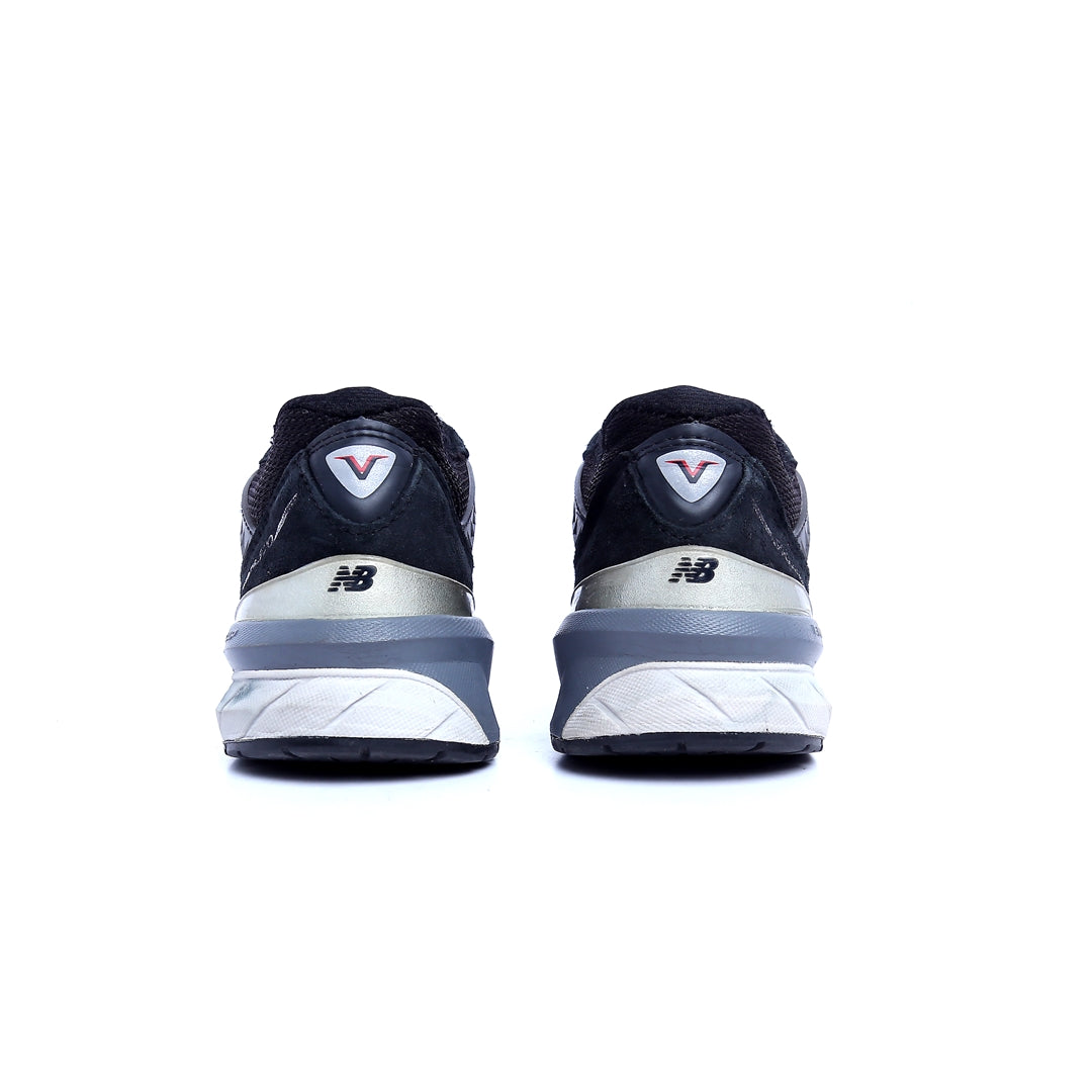 New Balance 990V5