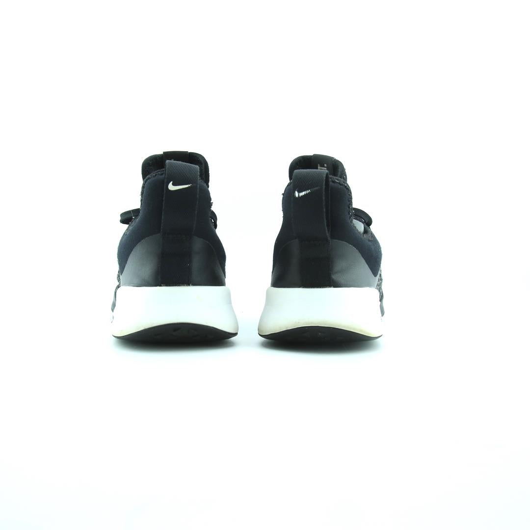 Nike Foundation Elite