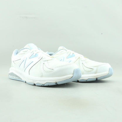 New Balance 857