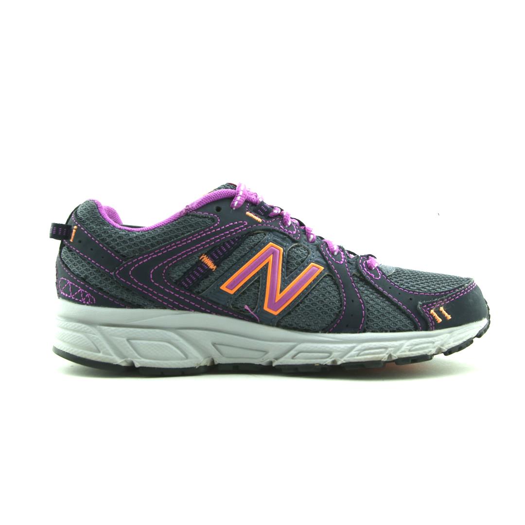 New Balance 402V1