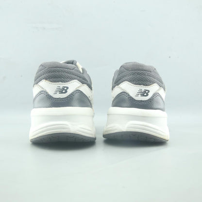 New Balance 519V2