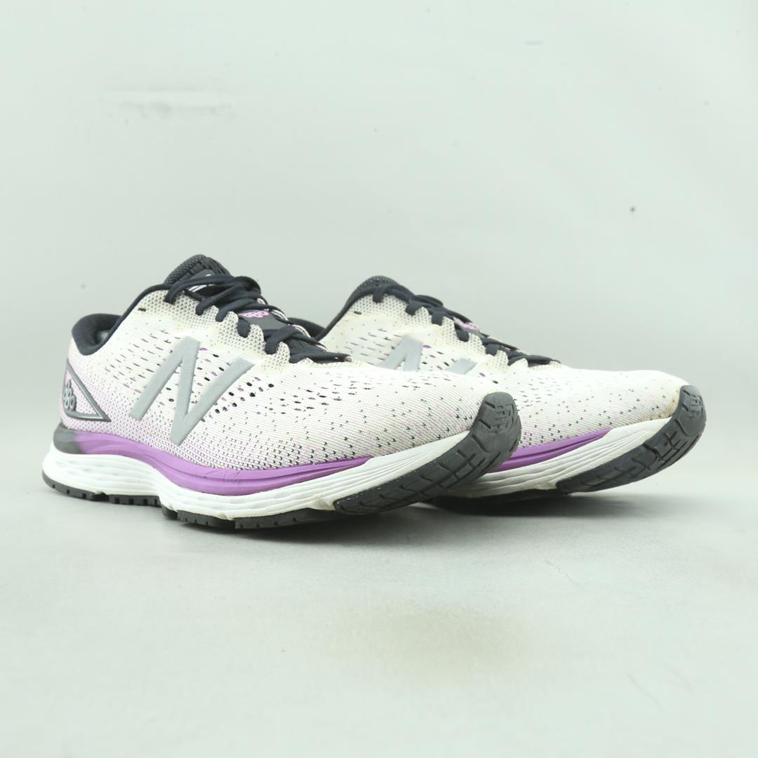New Balance 880V9