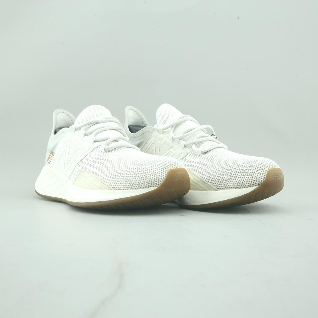 New Balance Fresh Foam Roav