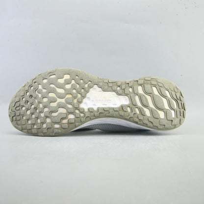 Nike Revolution 6