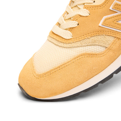 New Balance Made In Usa 997 (Dried Apricot)