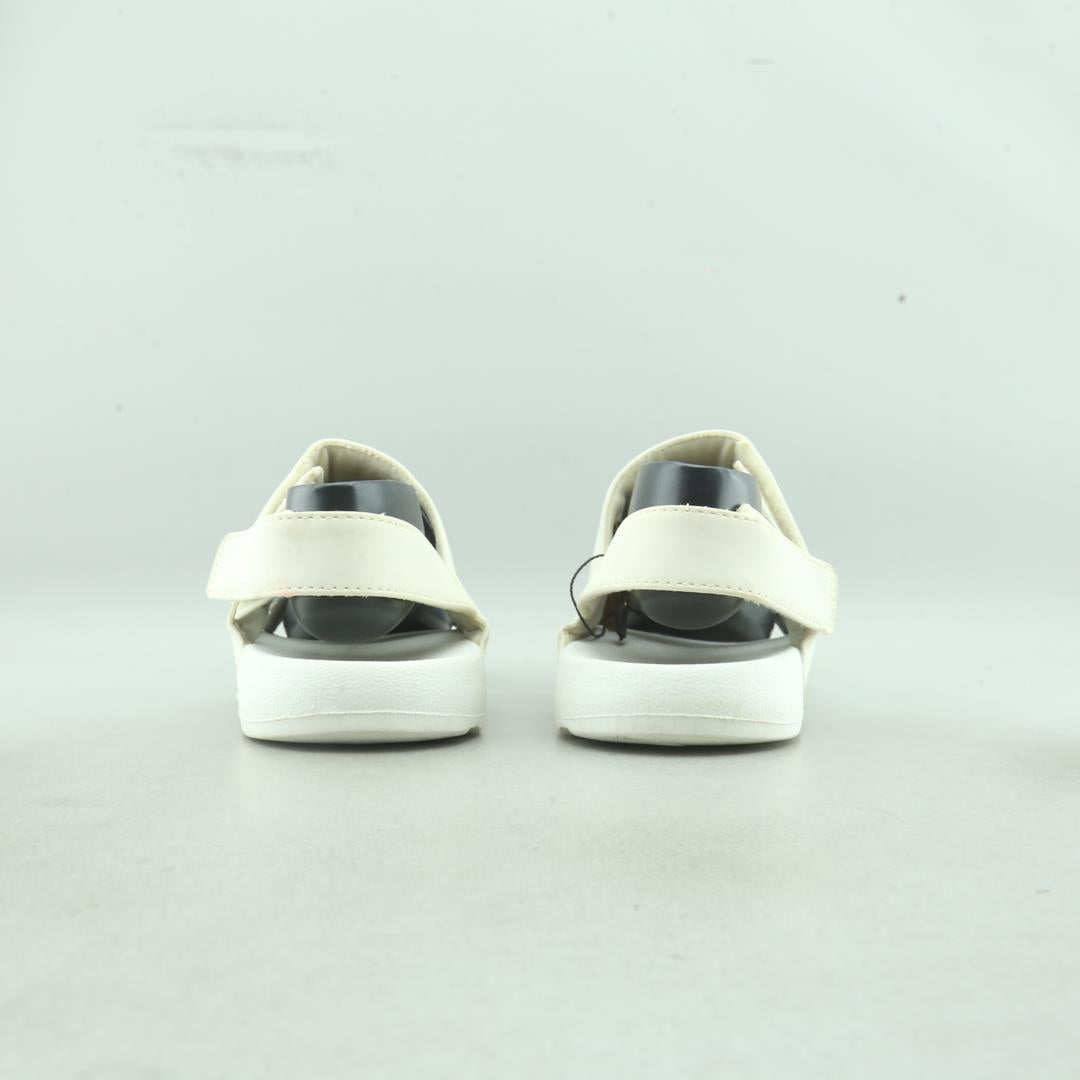 New Balance Nclay Series