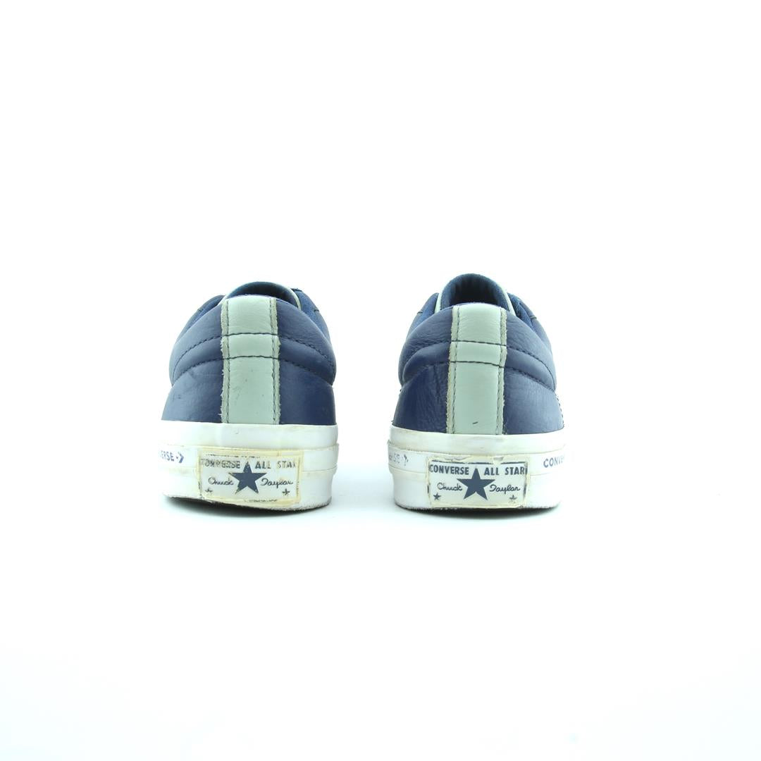 Converse Chuck Taylor One Star