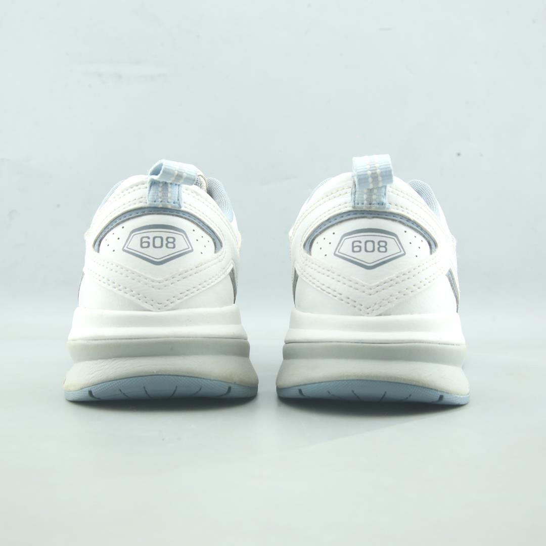 New Balance 608V5