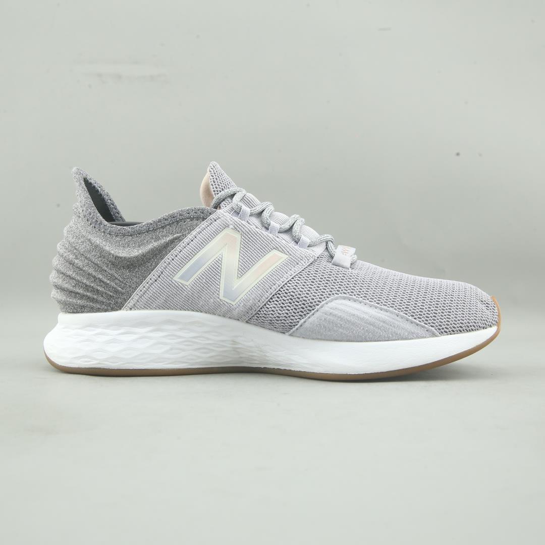 New Balance Fresh Foam Roav