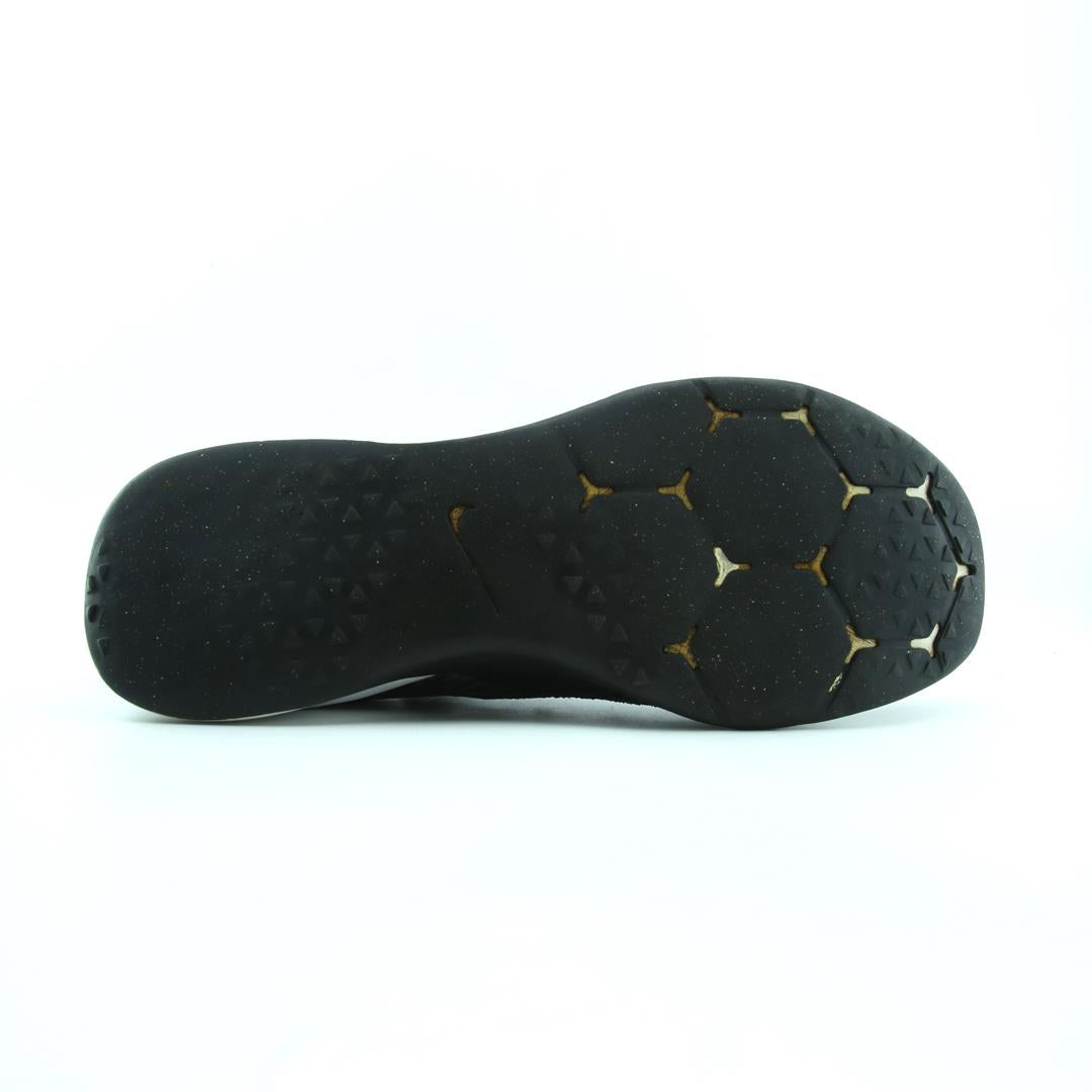 Nike Foundation Elite