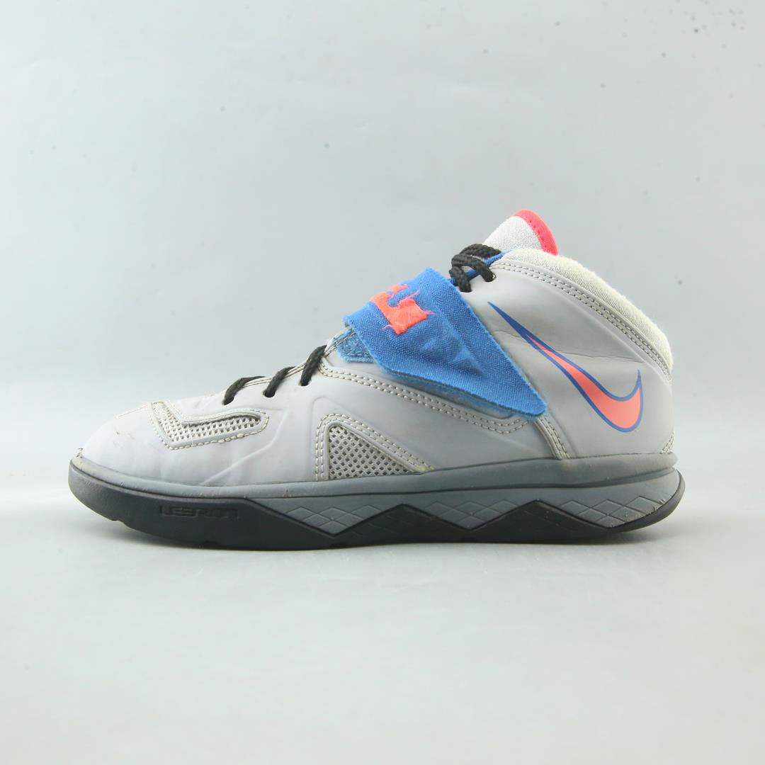 Nike Lebron Soldier 7