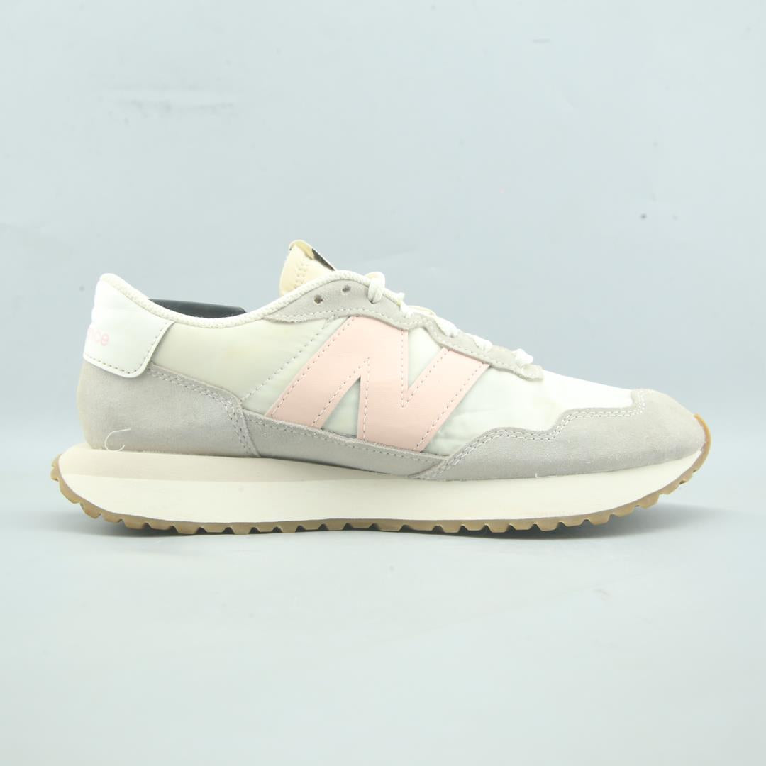 New Balance 237