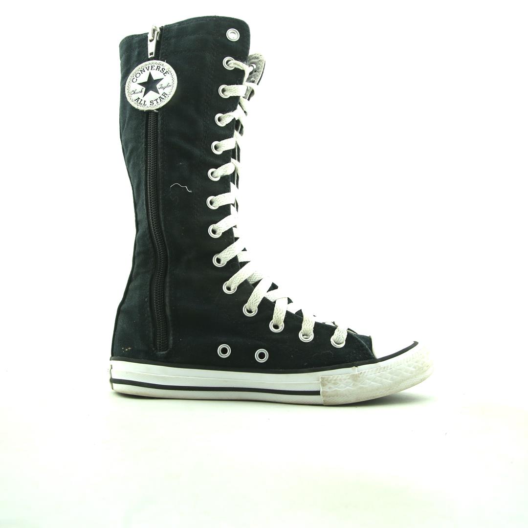 Converse Chuck Taylor All Star Extra High Tops