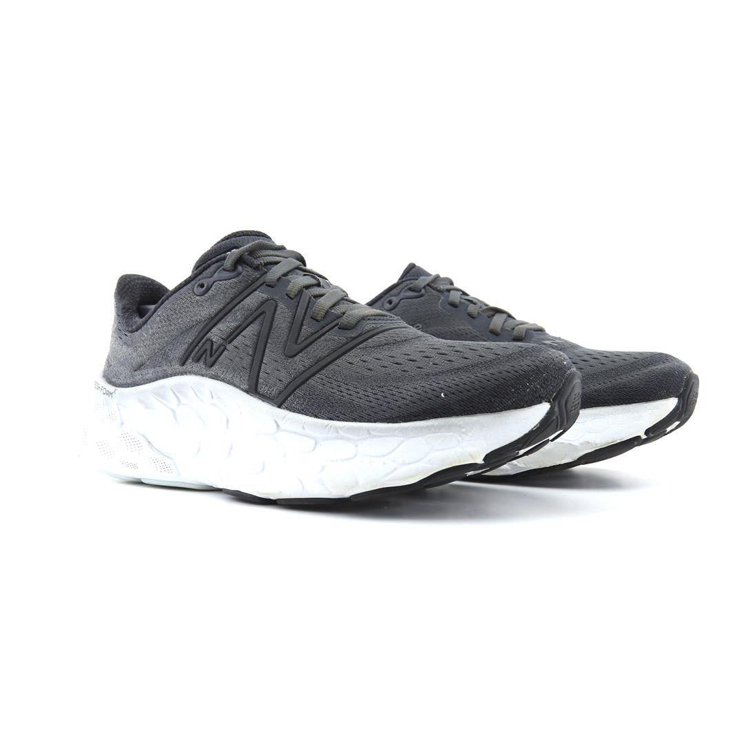 New Balance Fresh Foam X More V4