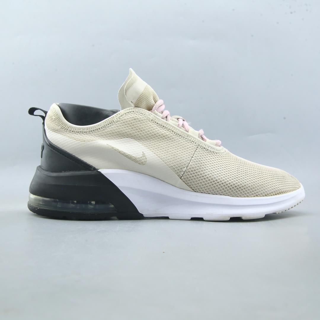 Nike Air Max Motion 2