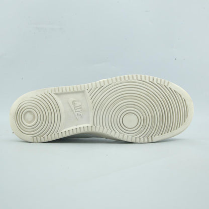 Nike Court Borough Mid
