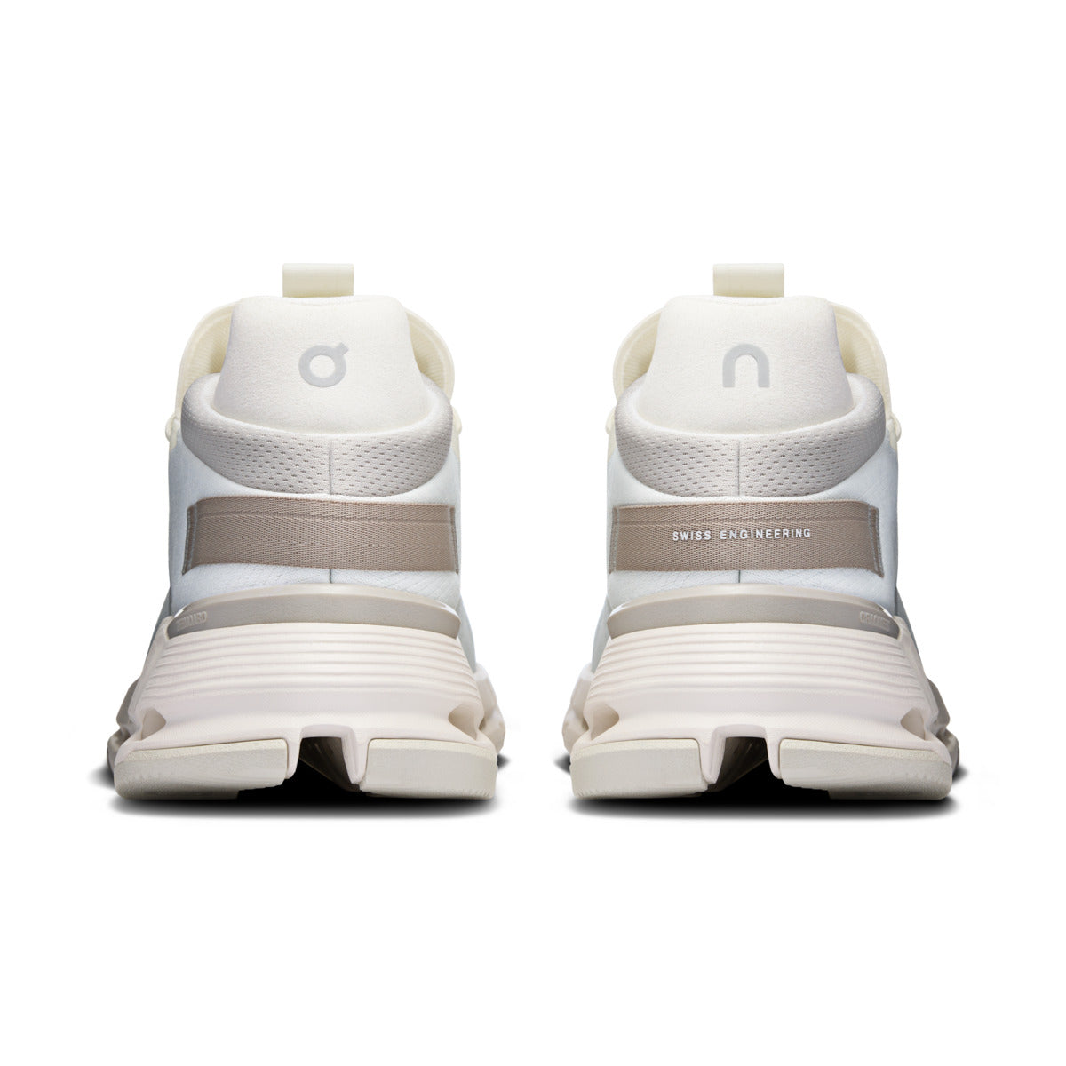On Running Cloudnova 2 Ice Sand