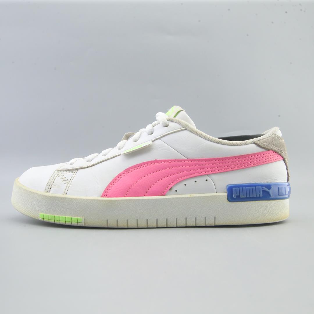 Puma Jada