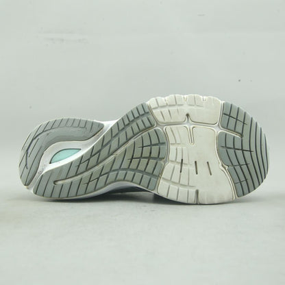 New Balance 860V10