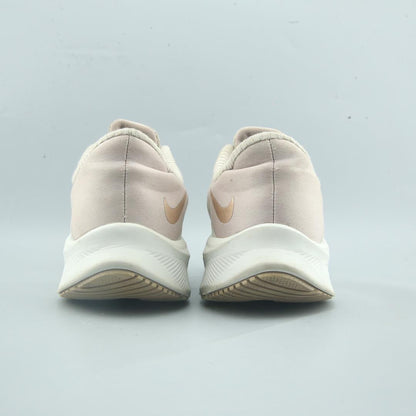 Nike Quest 3