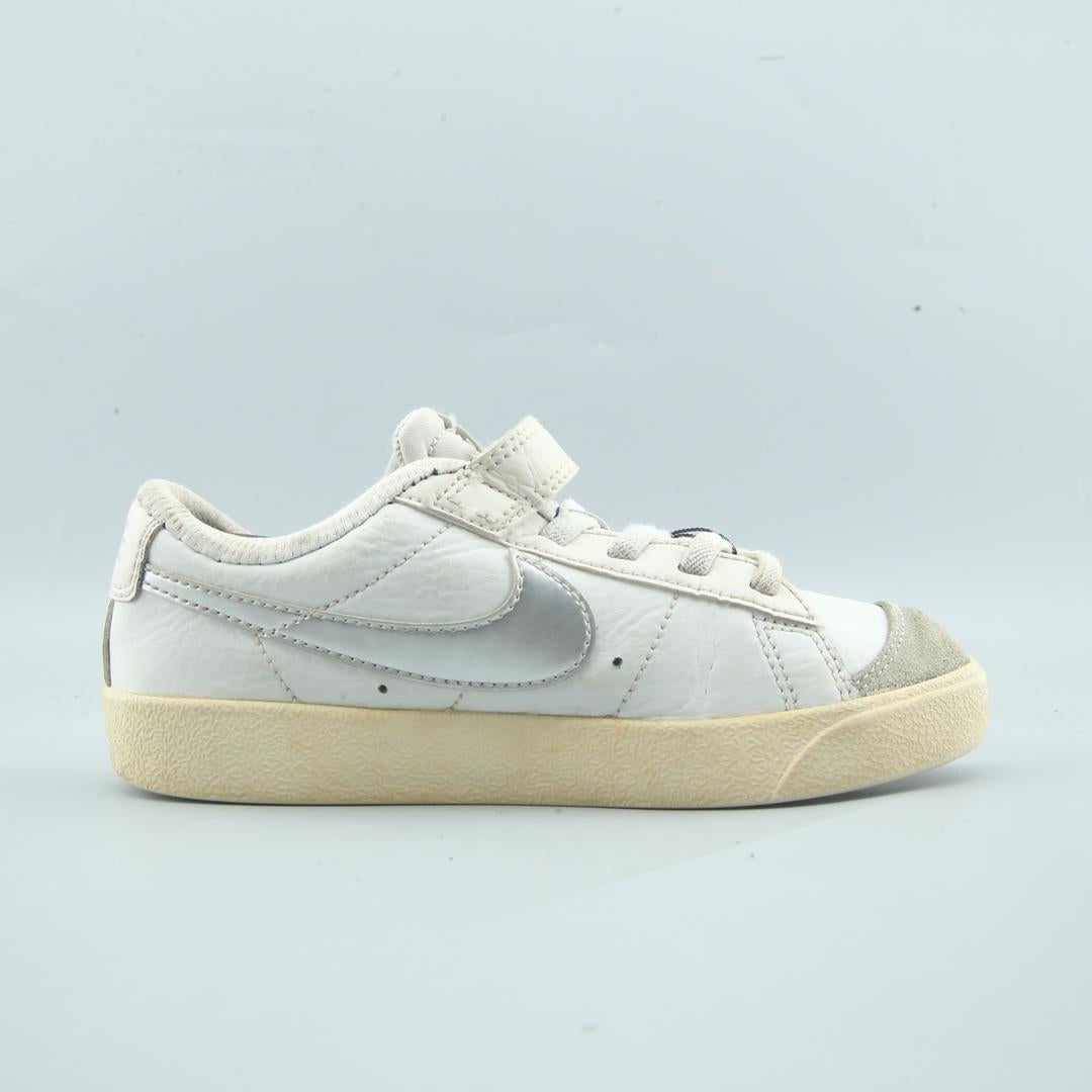 Nike Court Borough Low