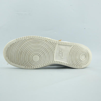 Nike Court Borough Mid