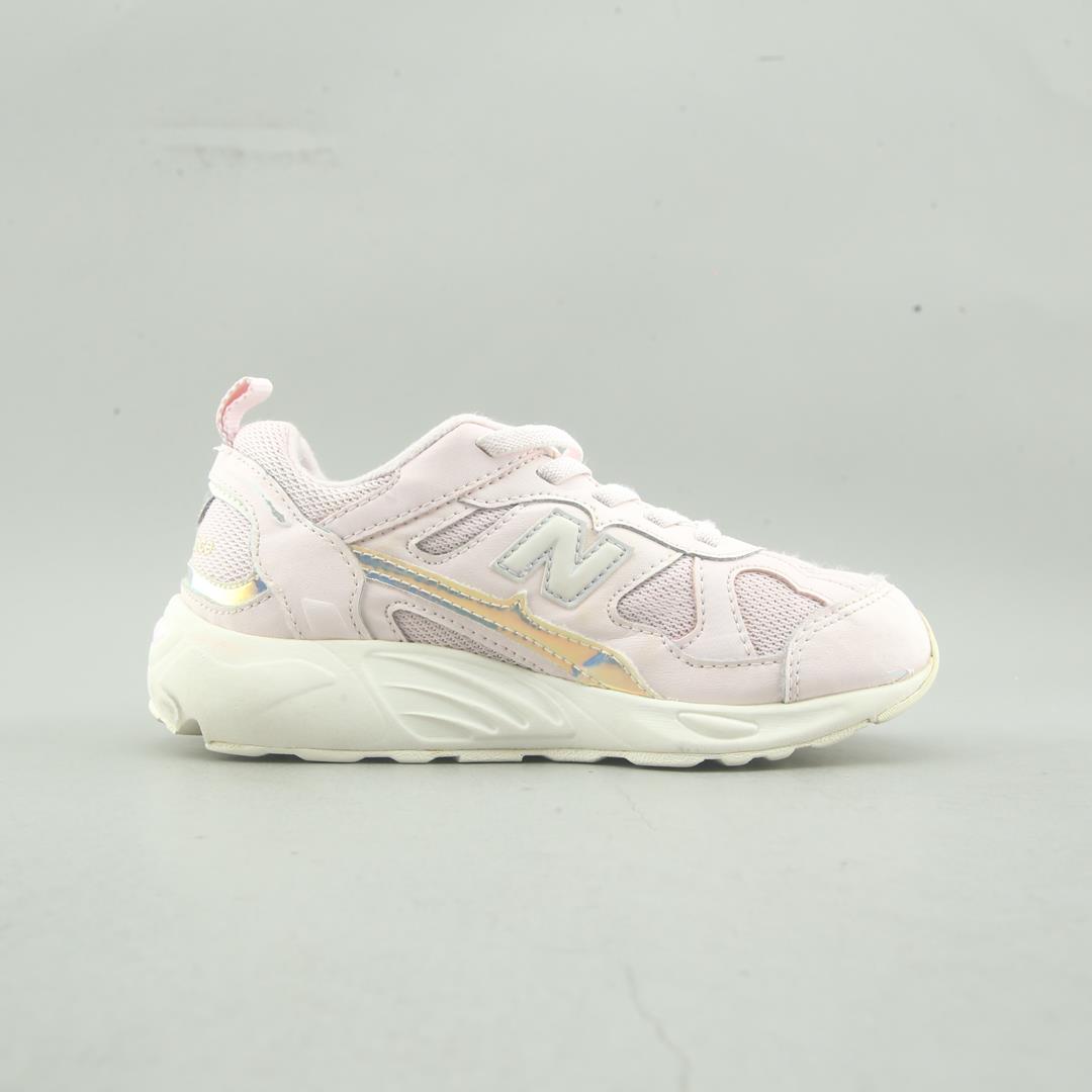 New Balance 878V1