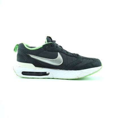 Nike Air Max Dawn Se