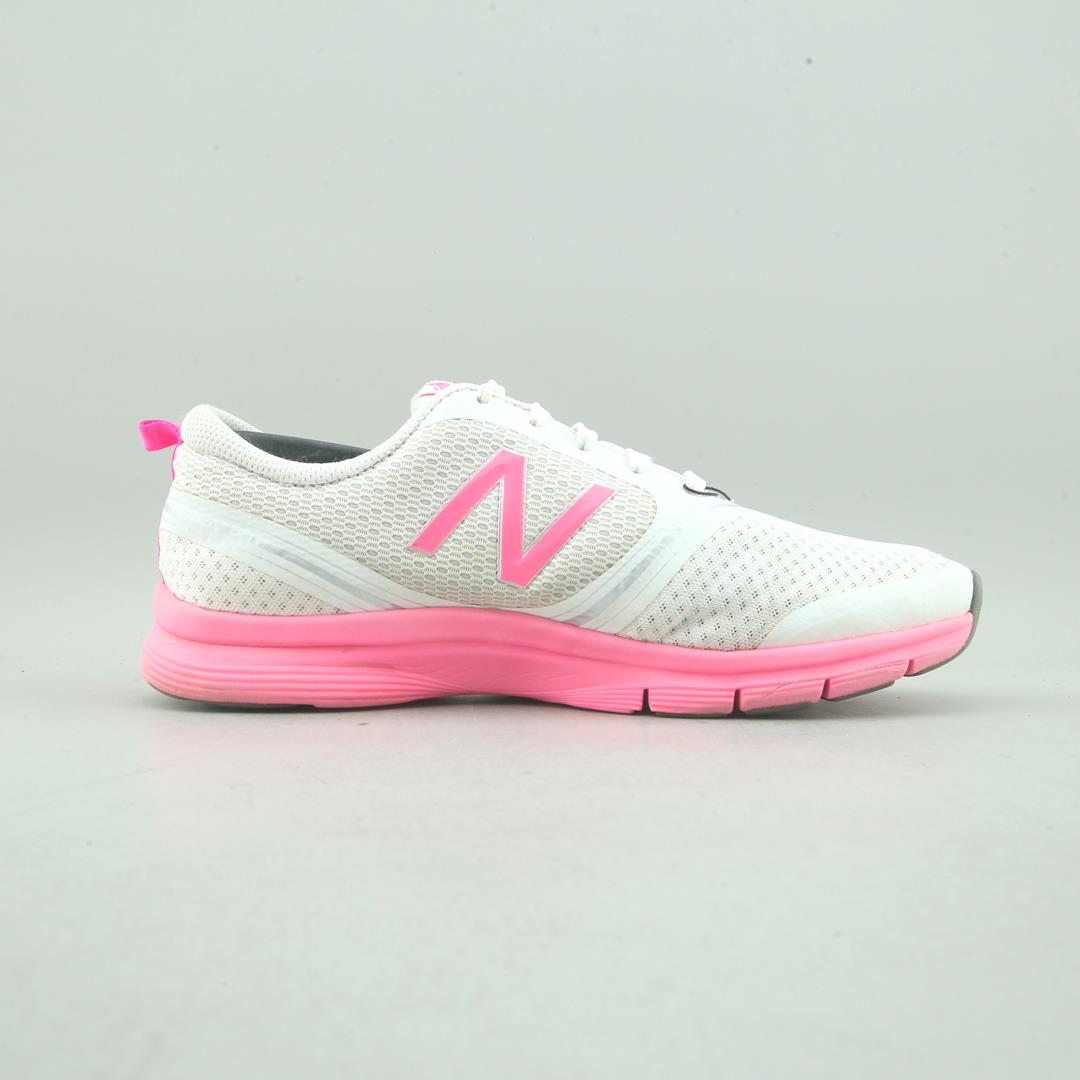 New Balance 711