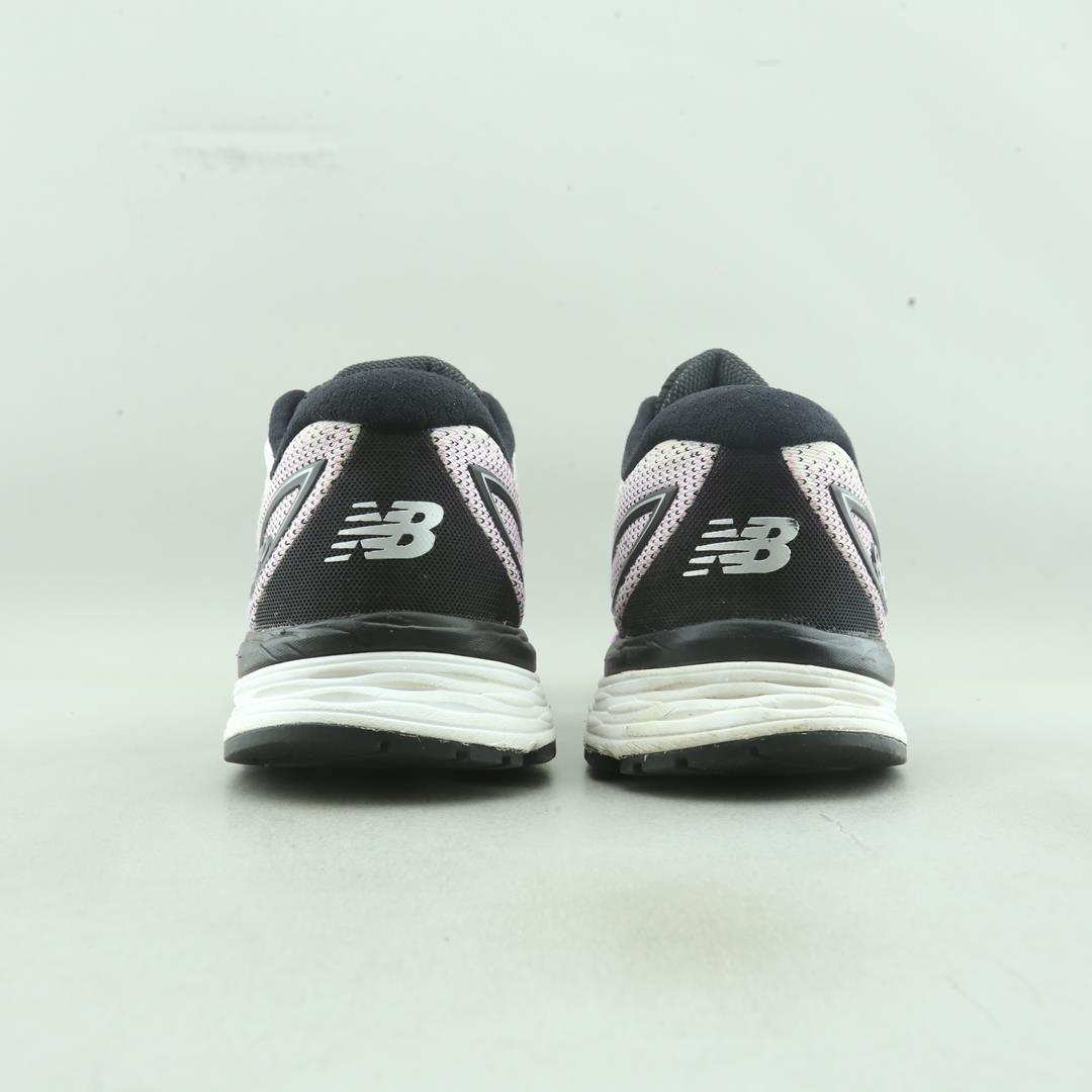 New Balance 880V9