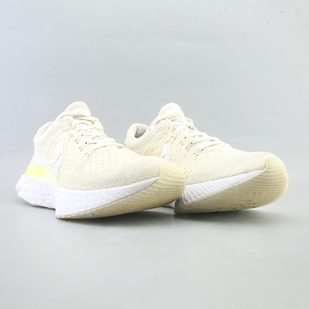 Nike React Infinity Run Flyknit 2