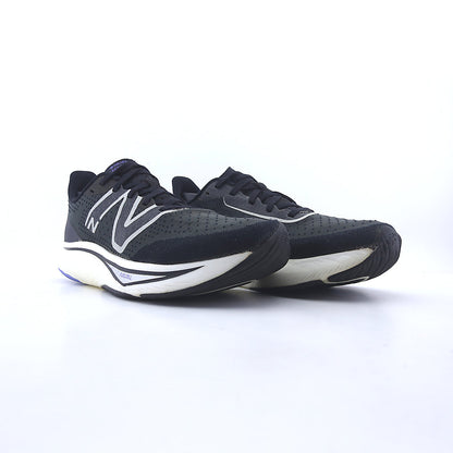 New Balance Fuelcell Rebel V3