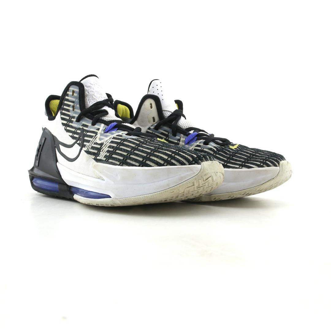 Nike Lebron Witness 6
