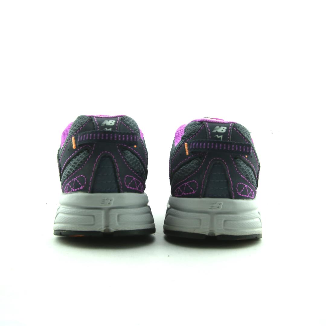 New Balance 402V1