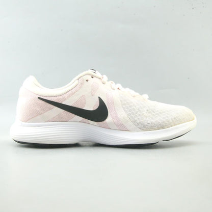 Nike Revolution 4