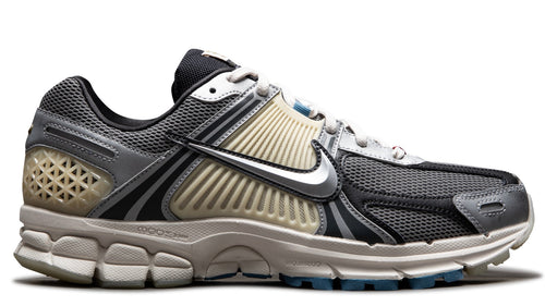 Nike Zoom Vomero 5 Cheung Ka Long Don'T Lose Your Way