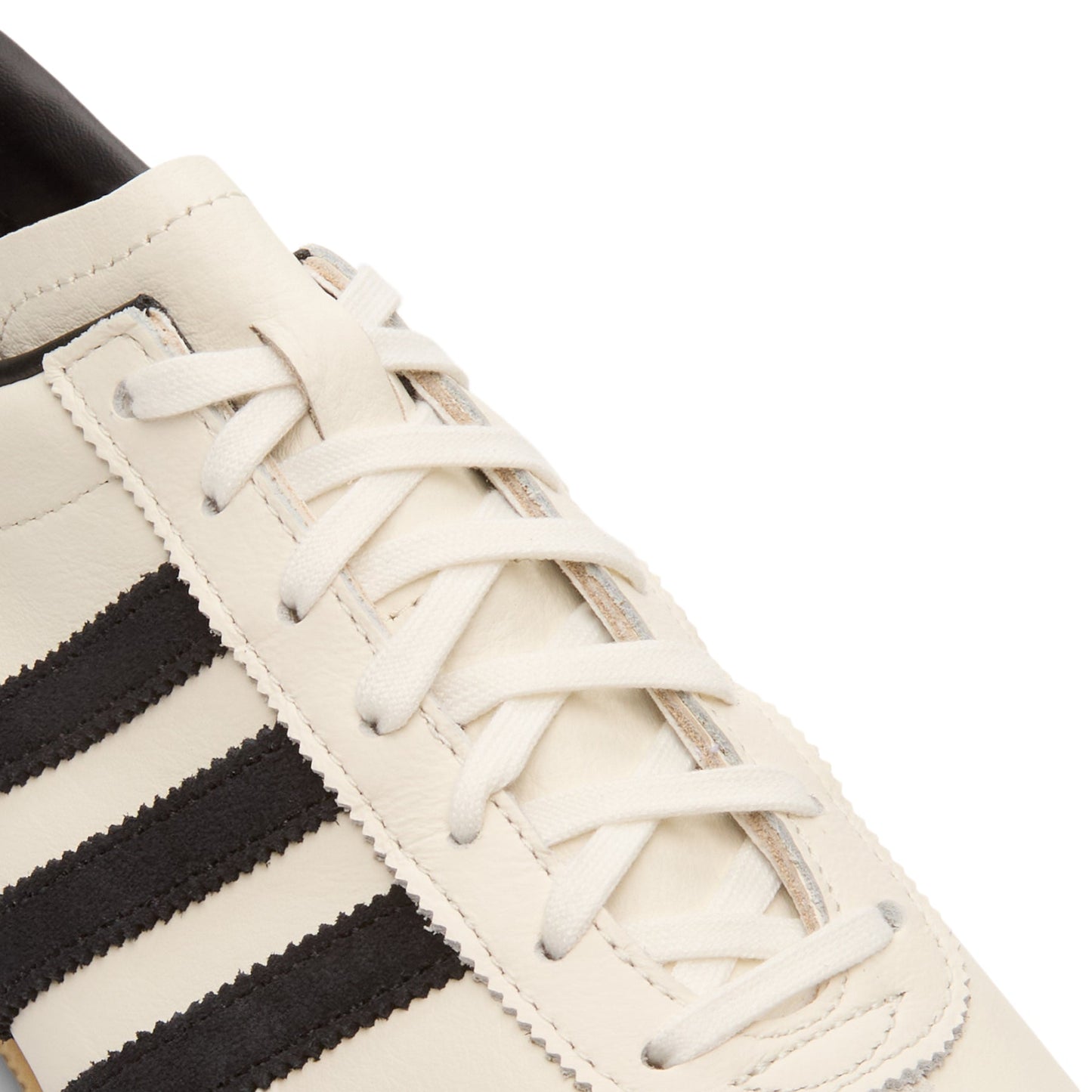 Adidas Paris (Cwhite/Cblack/Gum3)
