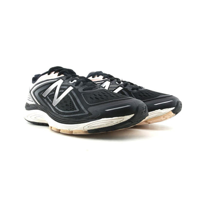 New Balance 860V8