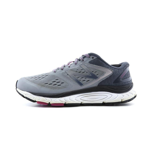 New Balance 840V4
