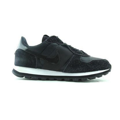 Nike V-Love O.X.