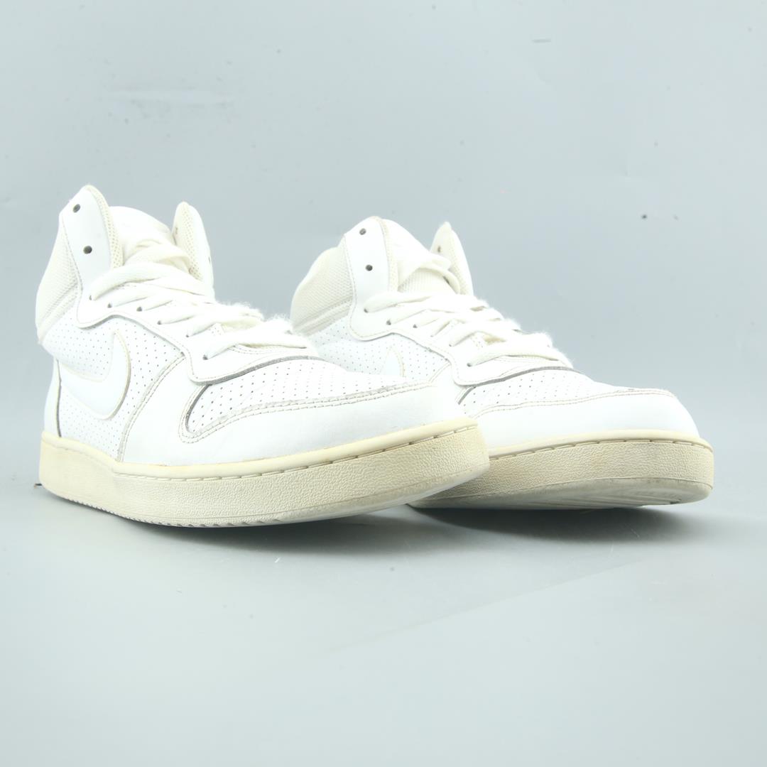 Nike Court Borough Mid