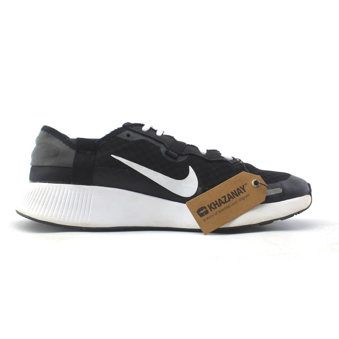 Nike Reposto