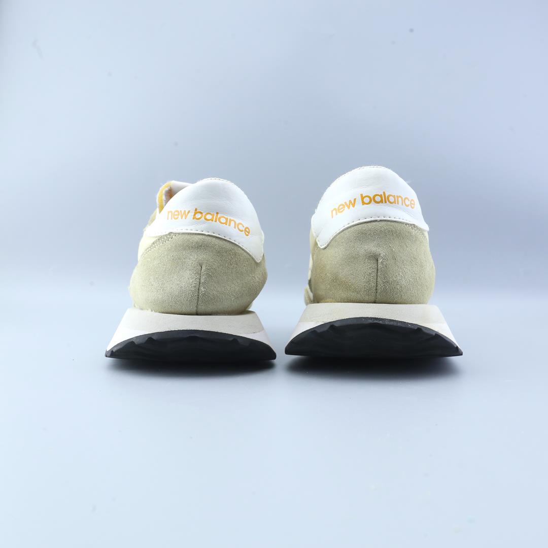 New Balance 237