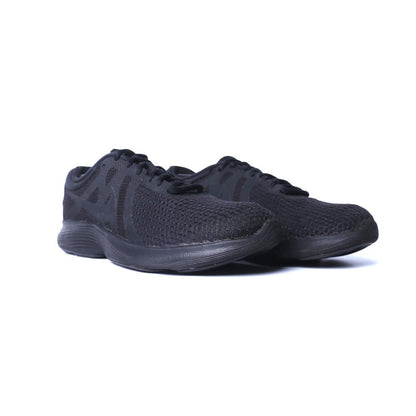 Nike Revolution 4